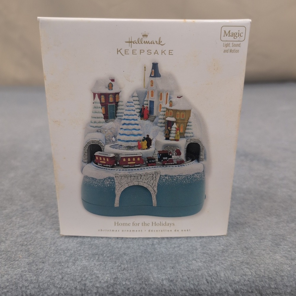 Hallmark Keepsake Home for the Holidays Magic Light Sound Motion Ornament 2010 - Picture 1 of 3